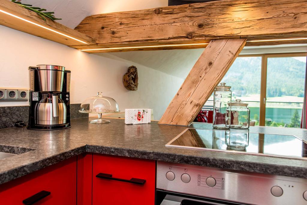 Ferienhaus Holzer Вайсензее Екстериор снимка